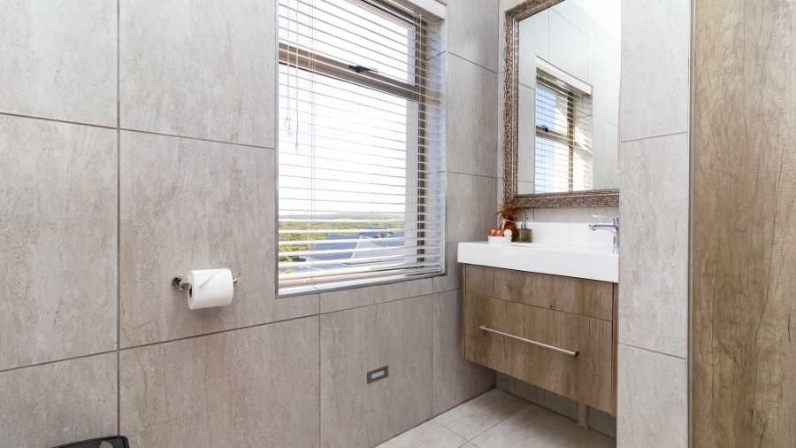 6 Bedroom Property for Sale in Kleinbaai Western Cape